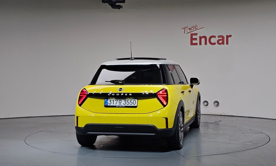 Mini Cooper 2025
