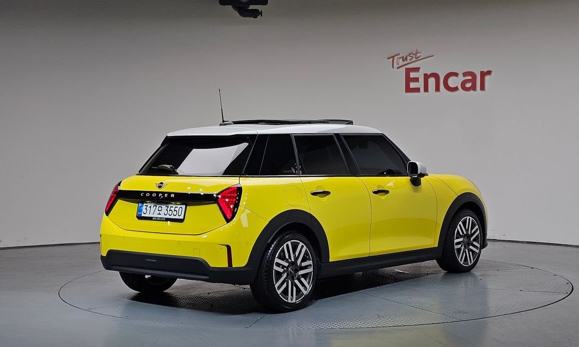 Mini Cooper 2025