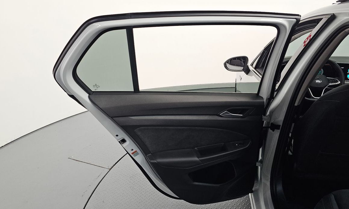 Volkswagen Golf 2024