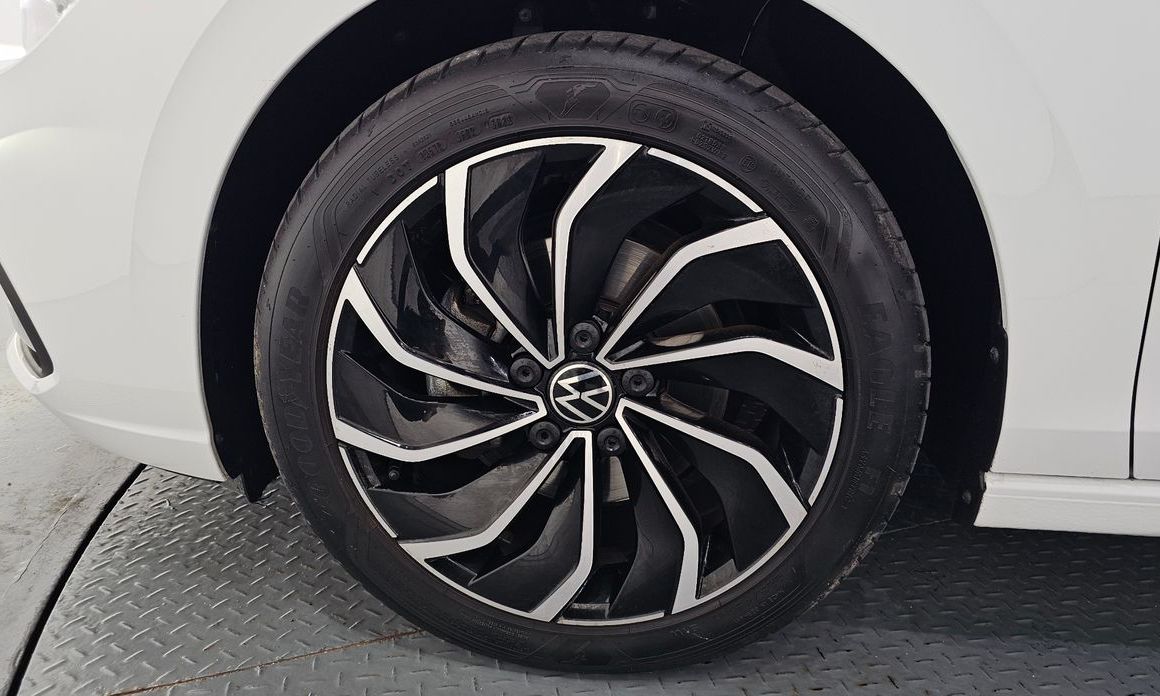 Volkswagen Golf 2024