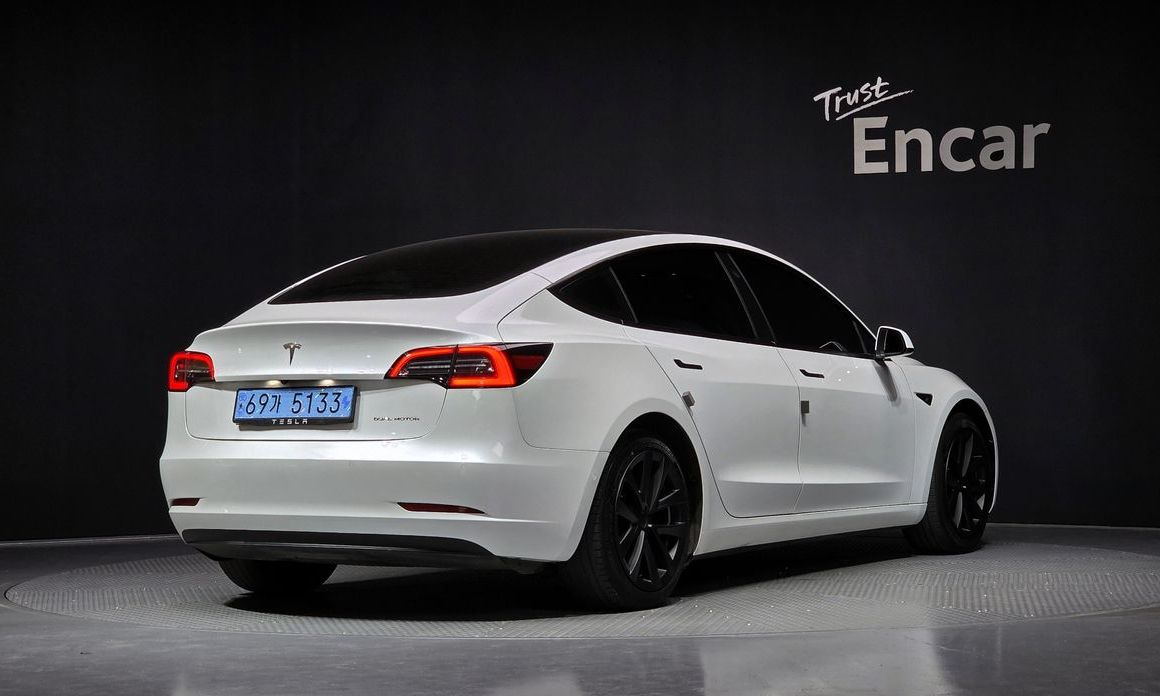 Tesla Model 3 2021