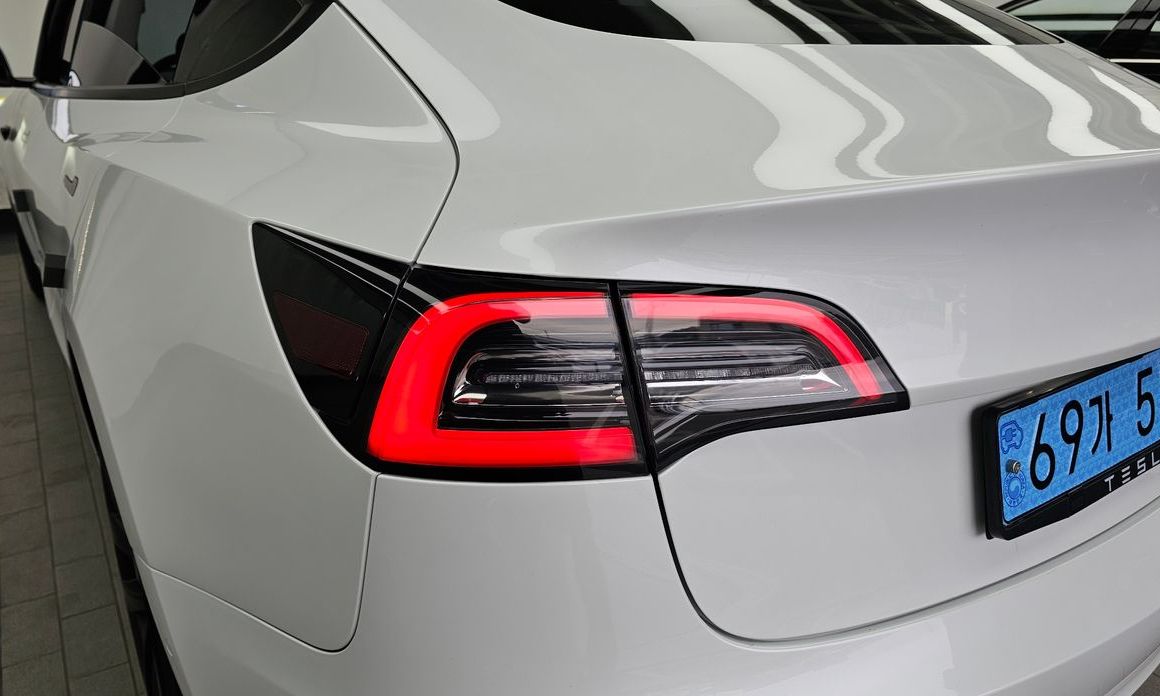 Tesla Model 3 2021