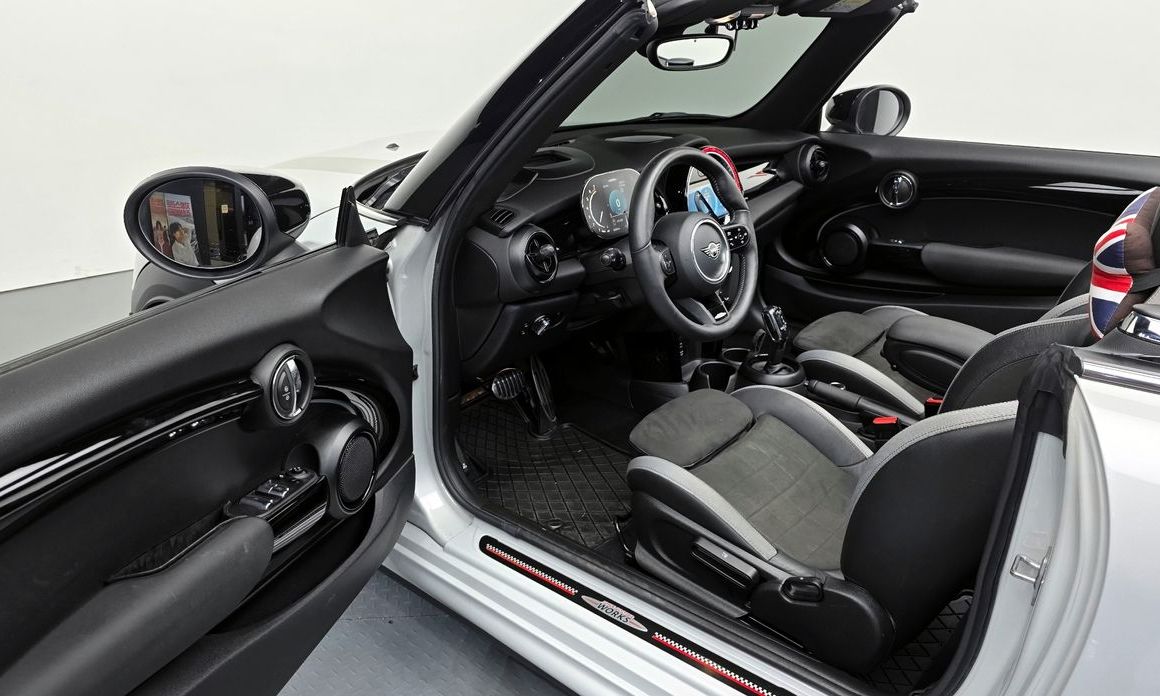 Mini Cooper Convertible 2022