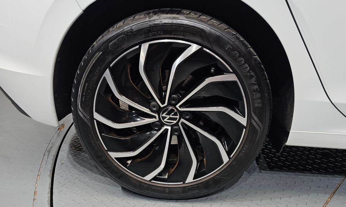 Volkswagen Golf 2024