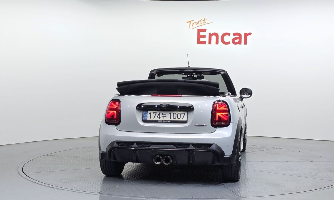 Mini Cooper Convertible 2022