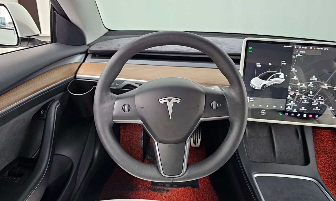 Tesla Model 3 2021
