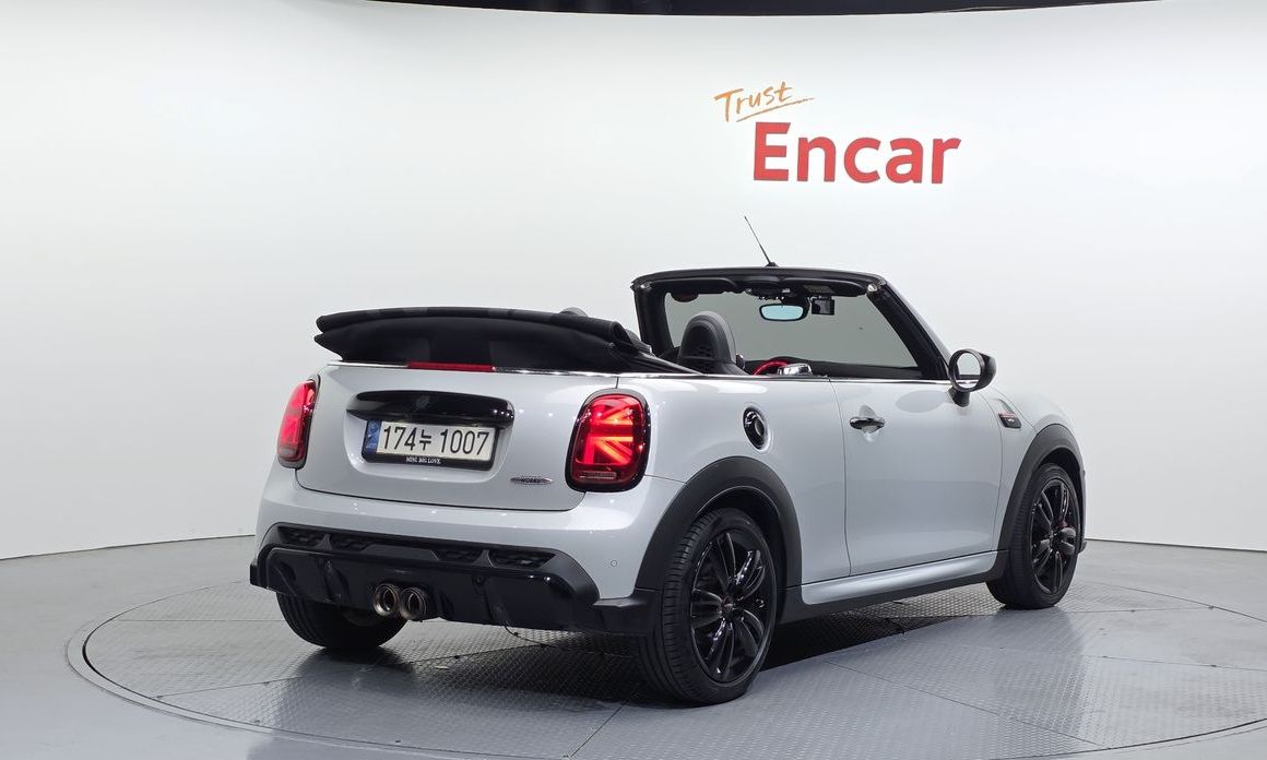 Mini Cooper Convertible 2022