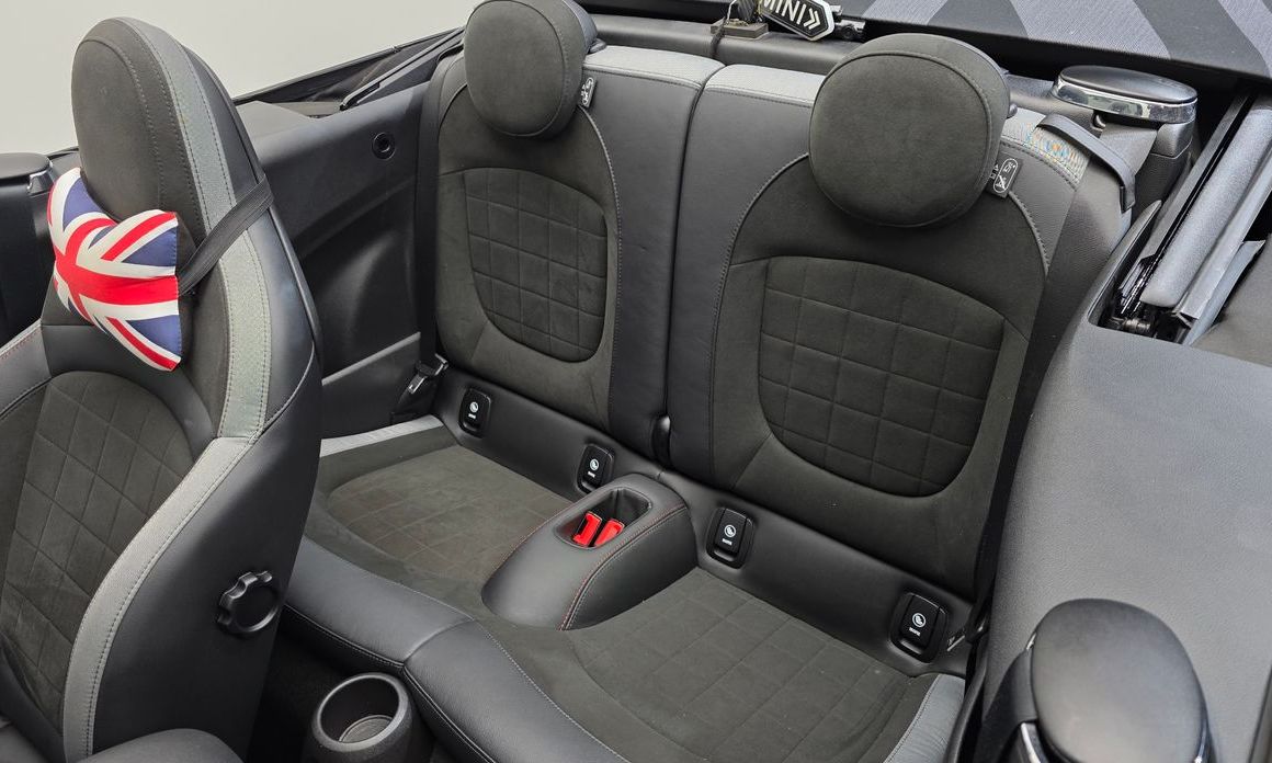 Mini Cooper Convertible 2022
