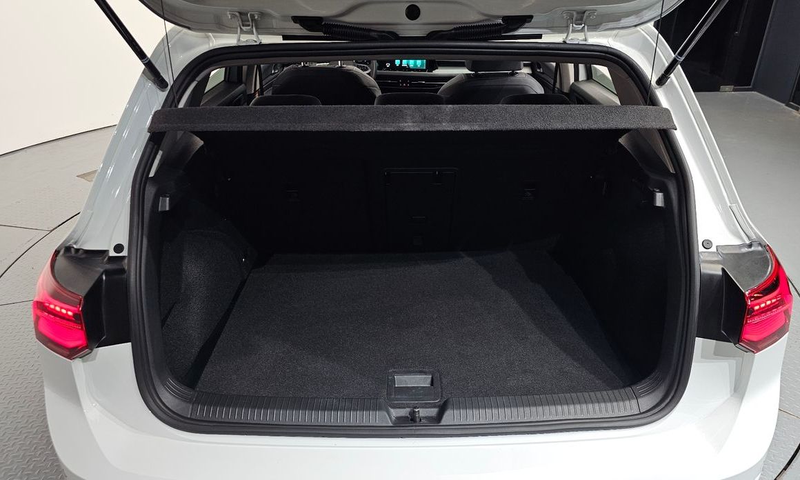 Volkswagen Golf 2024