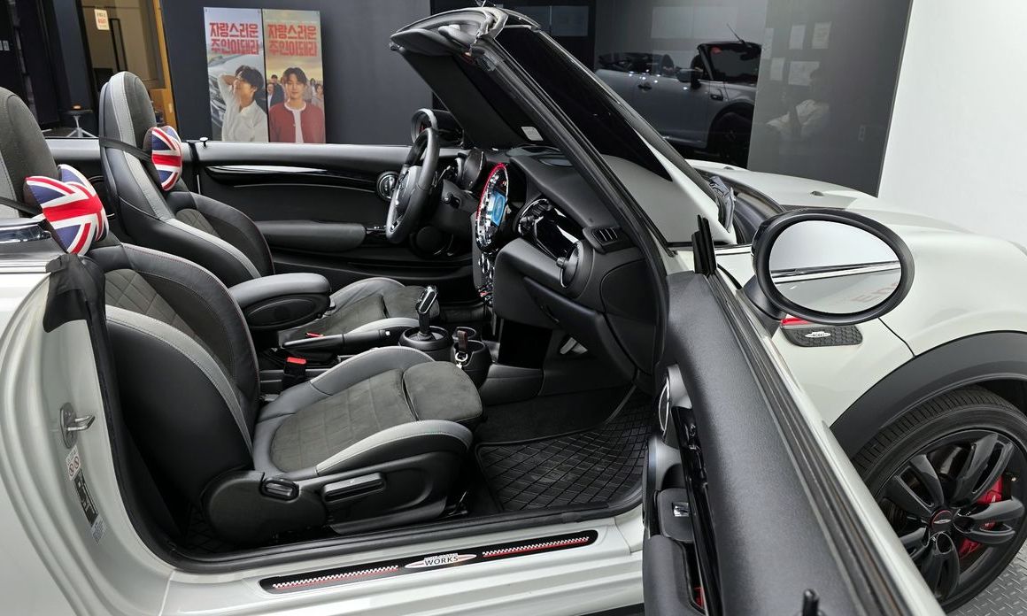Mini Cooper Convertible 2022