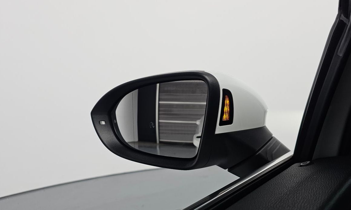 Volkswagen Golf 2024