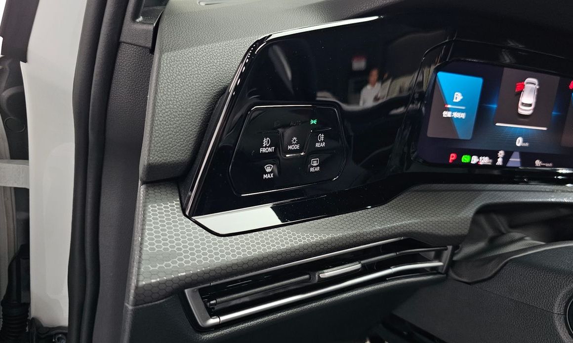 Volkswagen Golf 2024