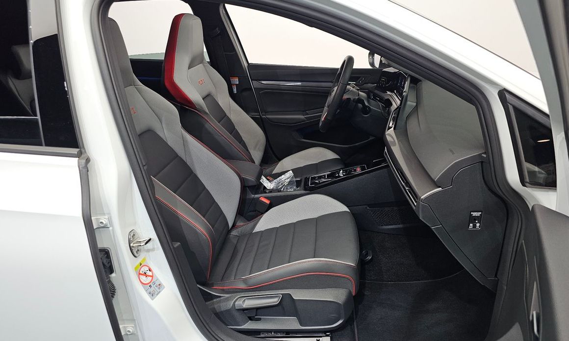 Volkswagen Golf 2024