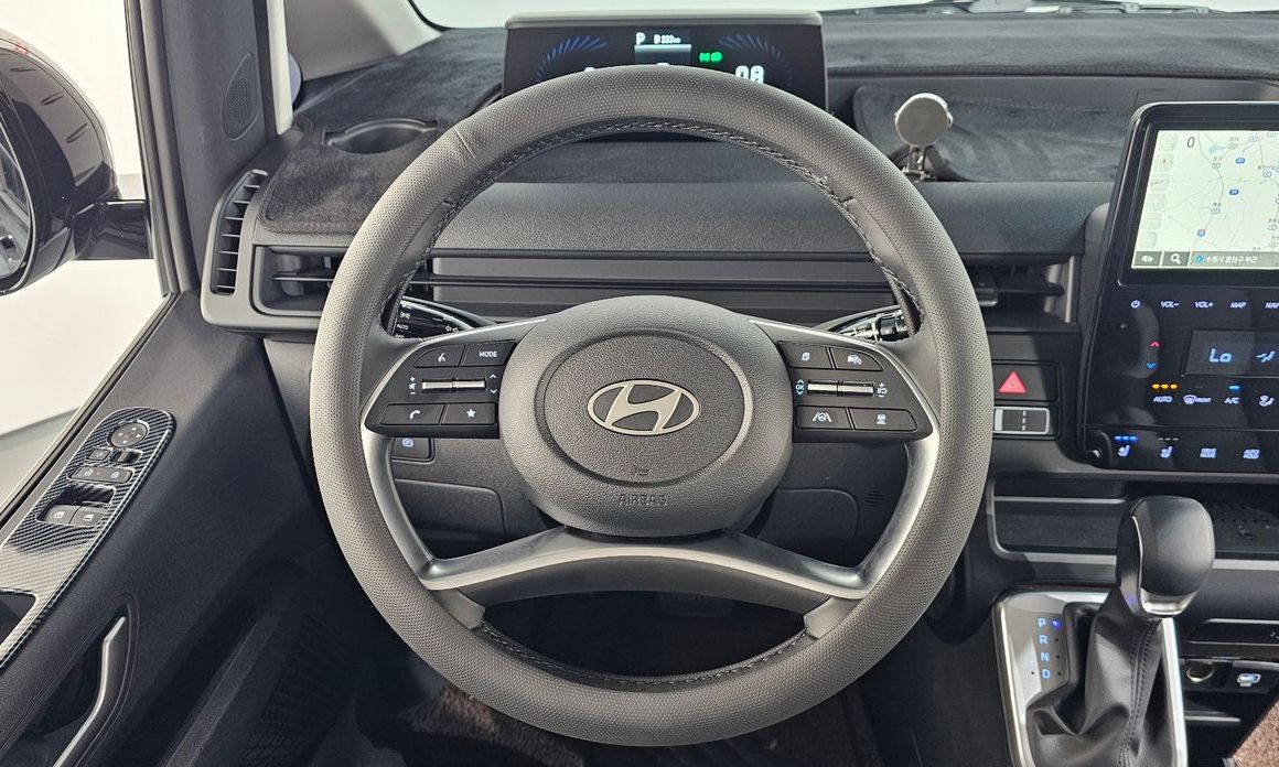 Hyundai Staria 2025