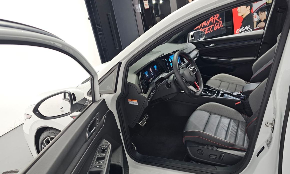 Volkswagen Golf 2024
