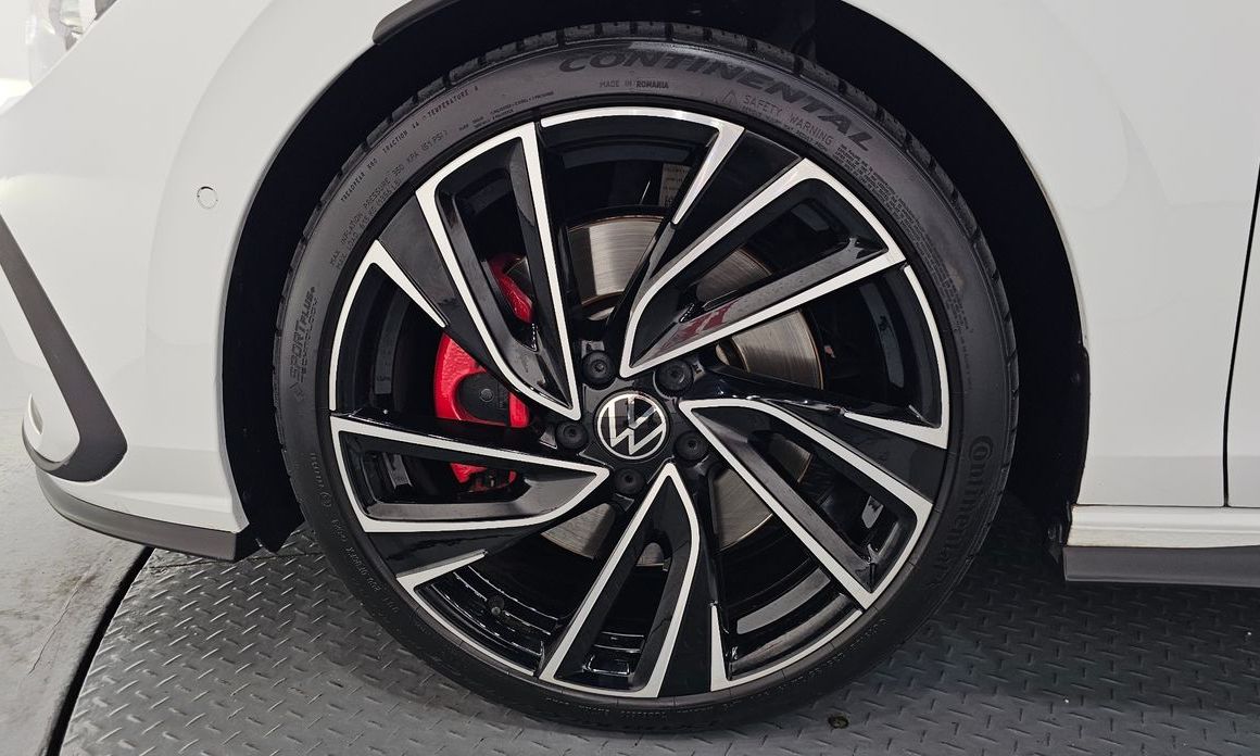 Volkswagen Golf 2024