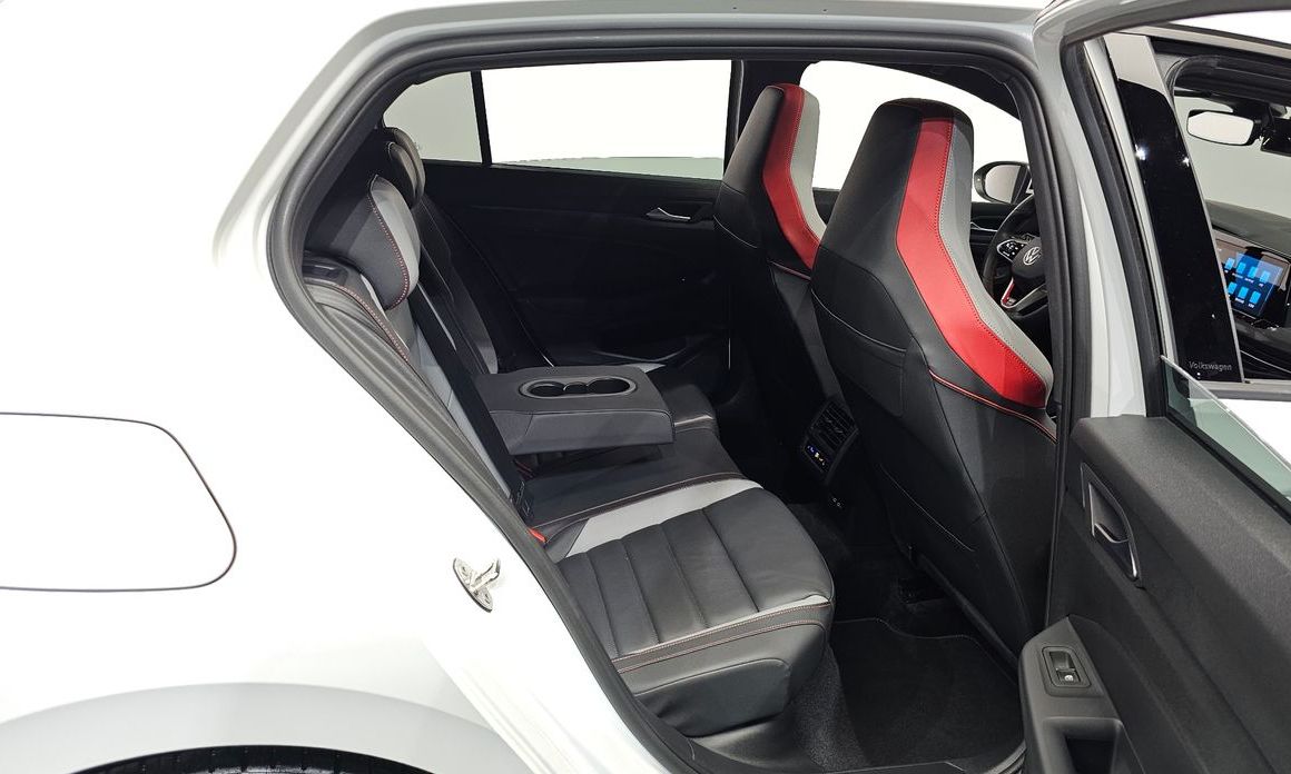 Volkswagen Golf 2024