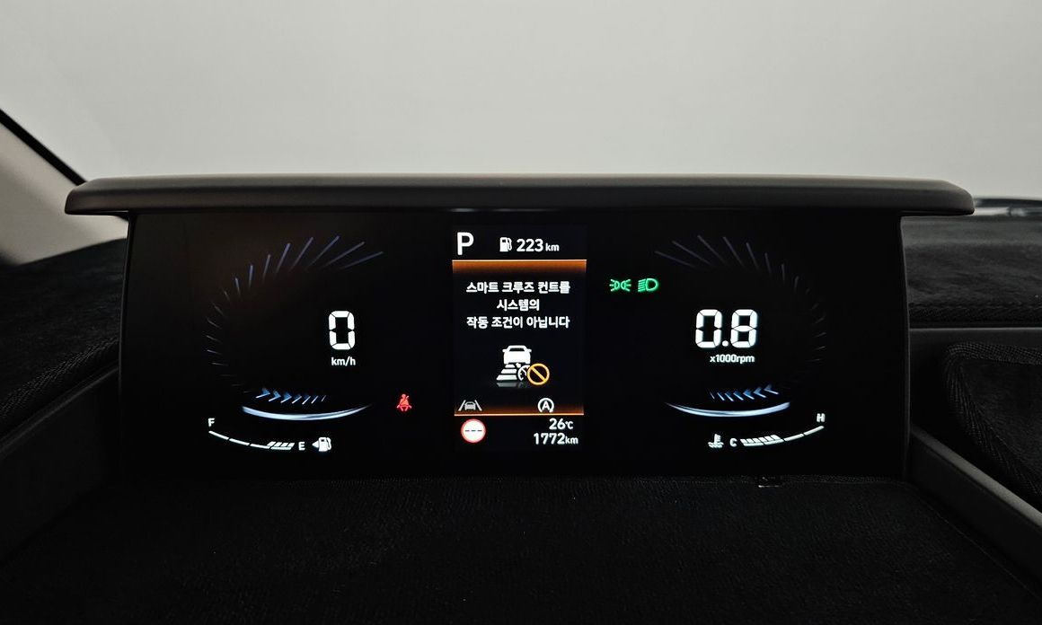 Hyundai Staria 2025