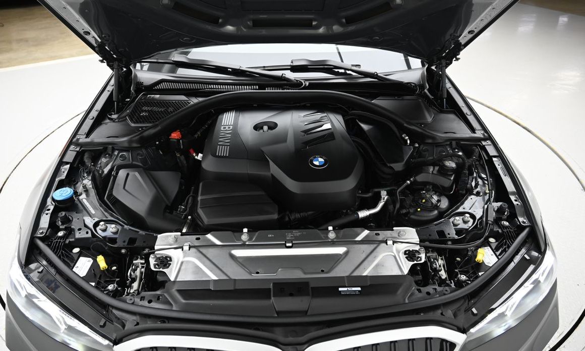 BMW 3-Series 2025