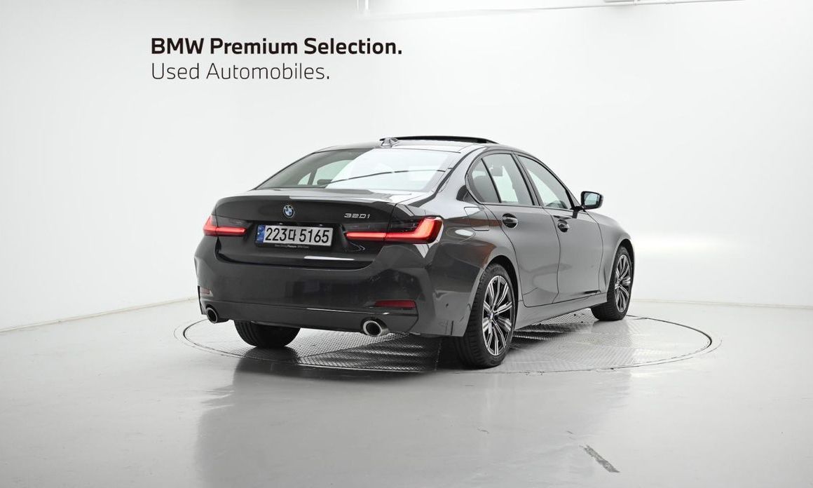 BMW 3-Series 2025