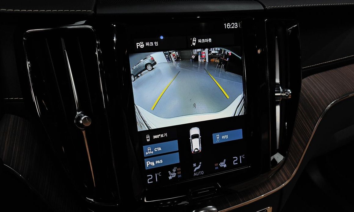 Volvo XC60 2021