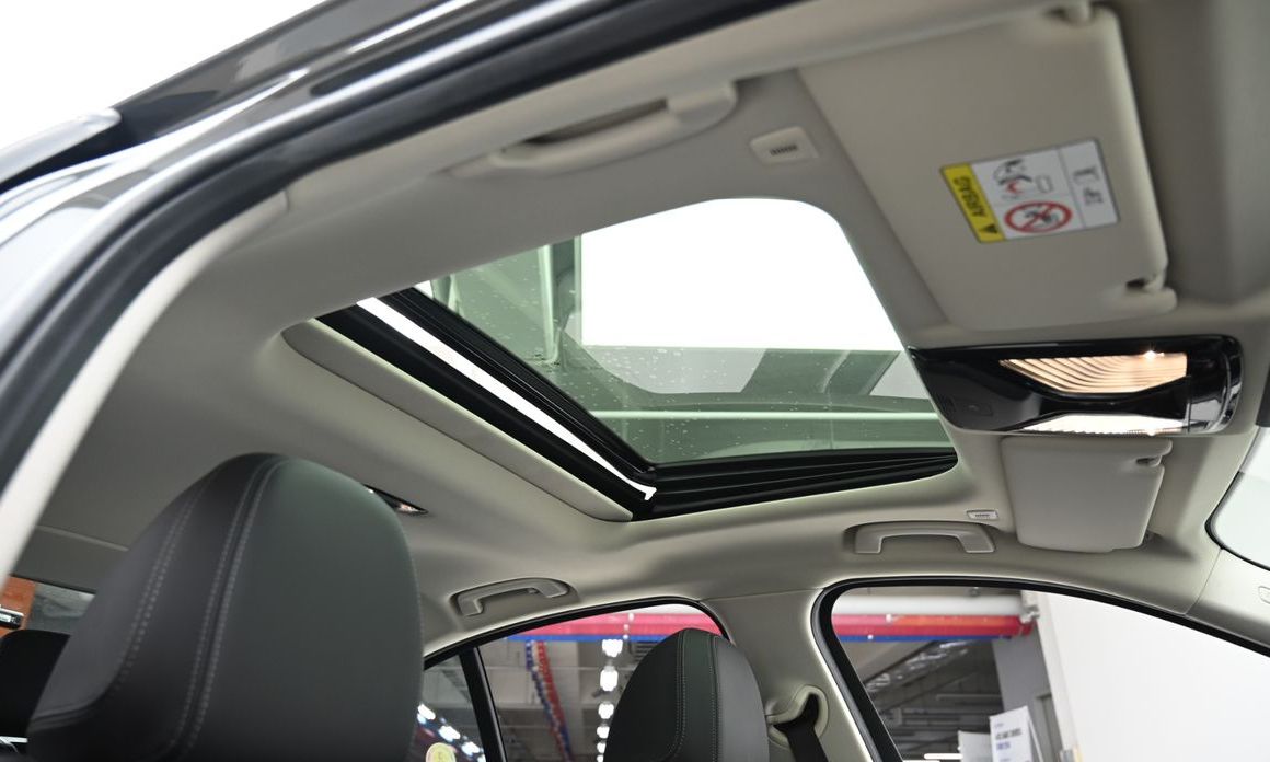 BMW 3-Series 2025