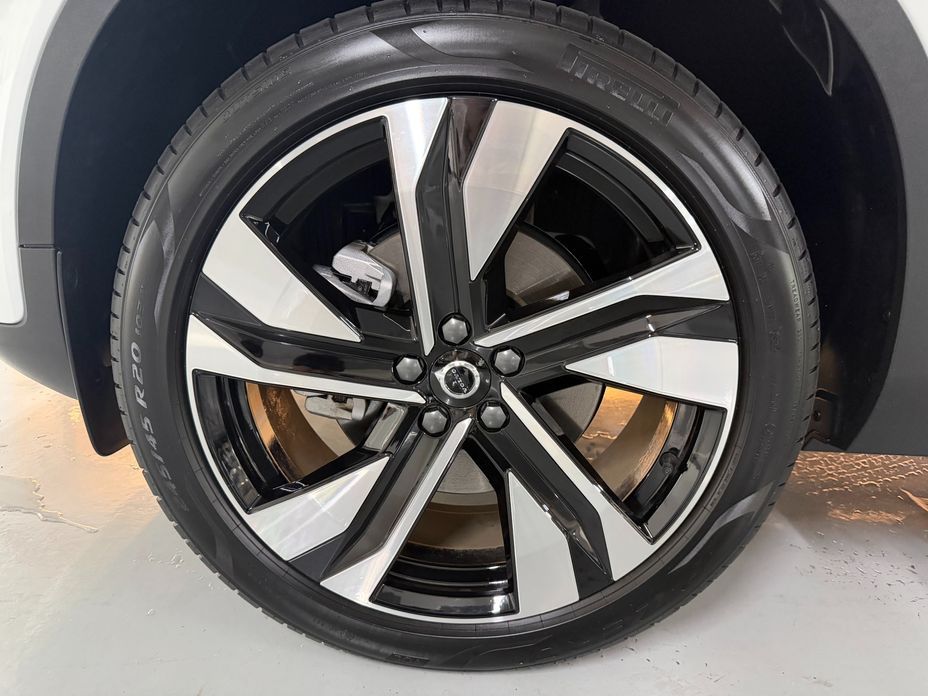 Volvo XC40 2026