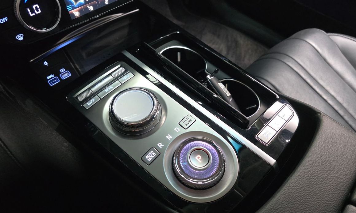Genesis G80 2023