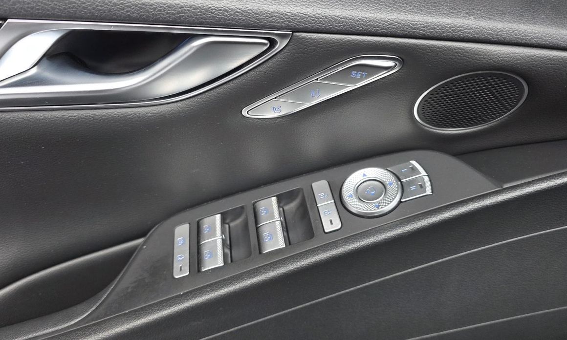 Genesis G80 2023