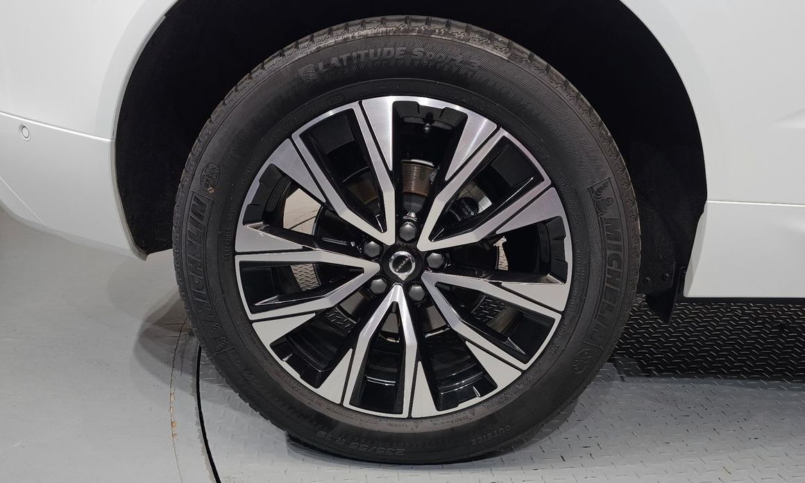 Volvo XC60 2023