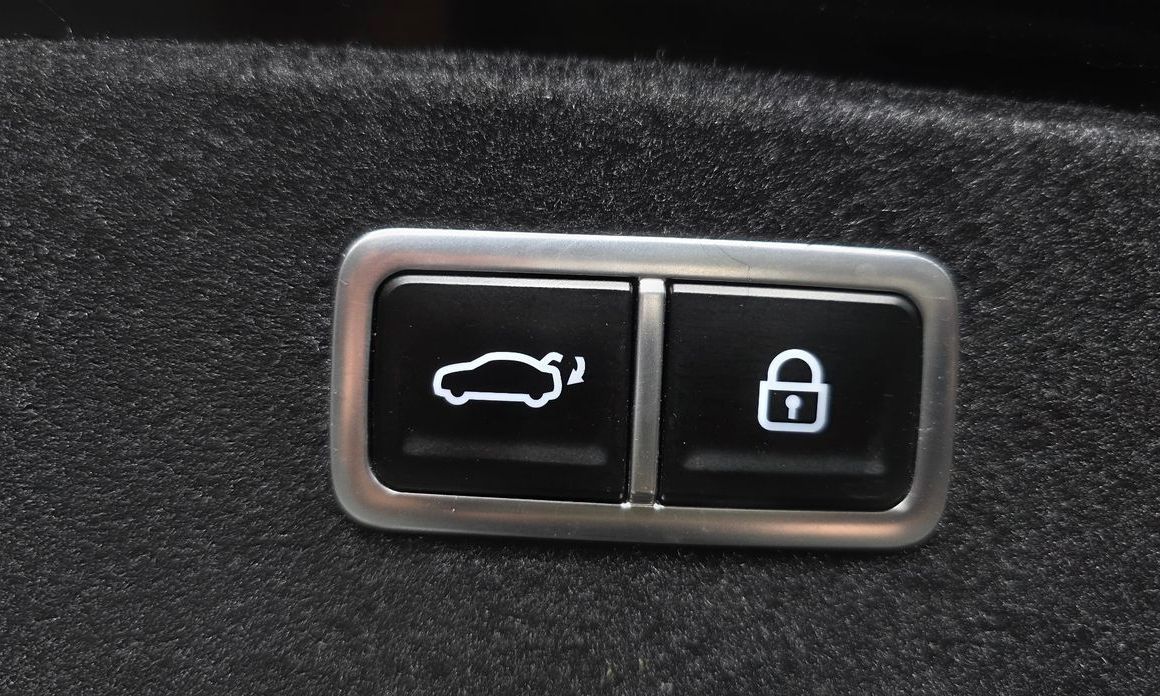 Genesis G80 2023