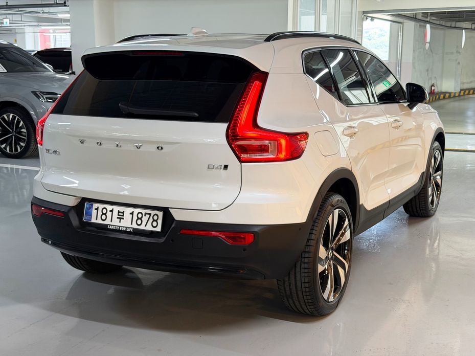 Volvo XC40 2026