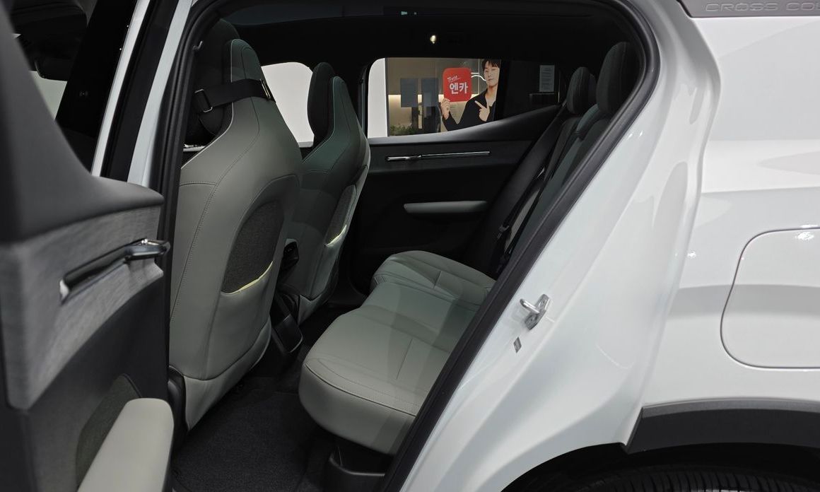 Volvo EX30 2026