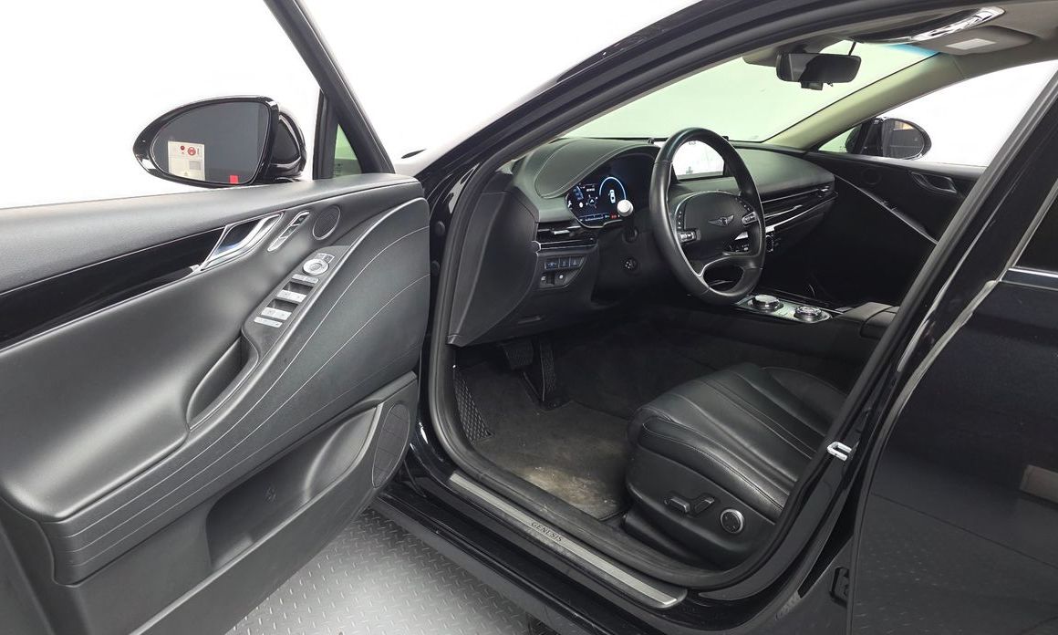 Genesis G80 2023