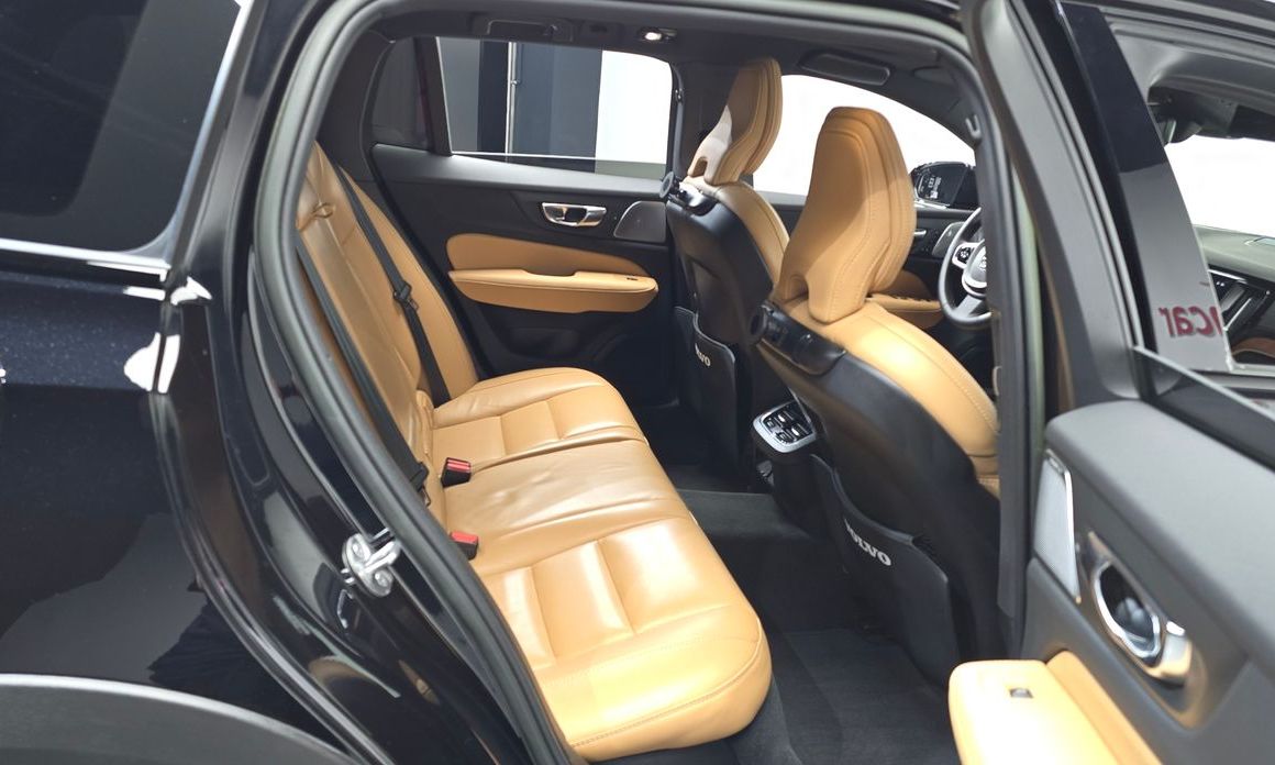 Volvo V60 2023