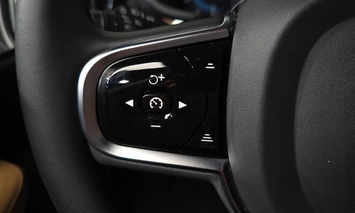 Volvo V60 2023