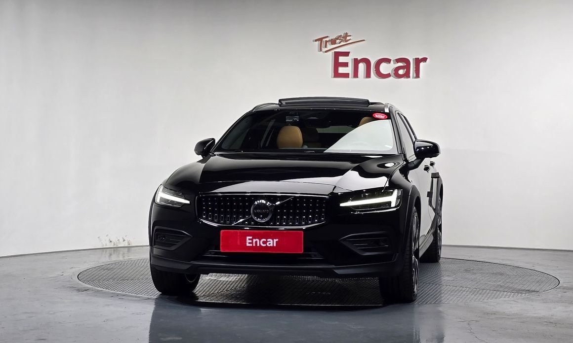 Volvo V60 2023