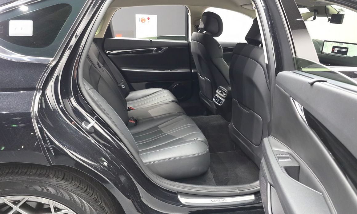Genesis G80 2023