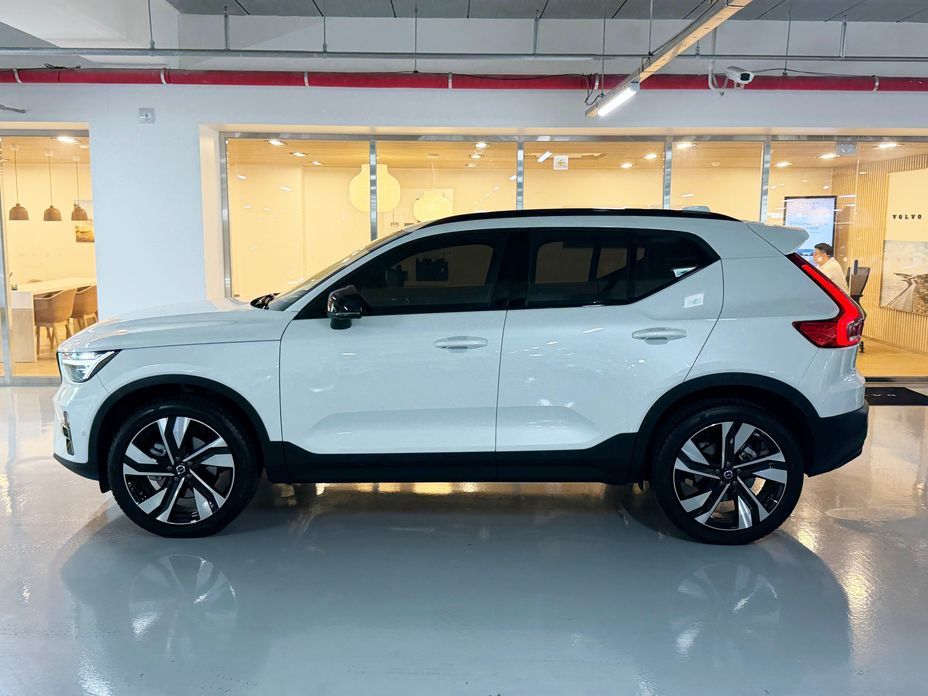 Volvo XC40 2026