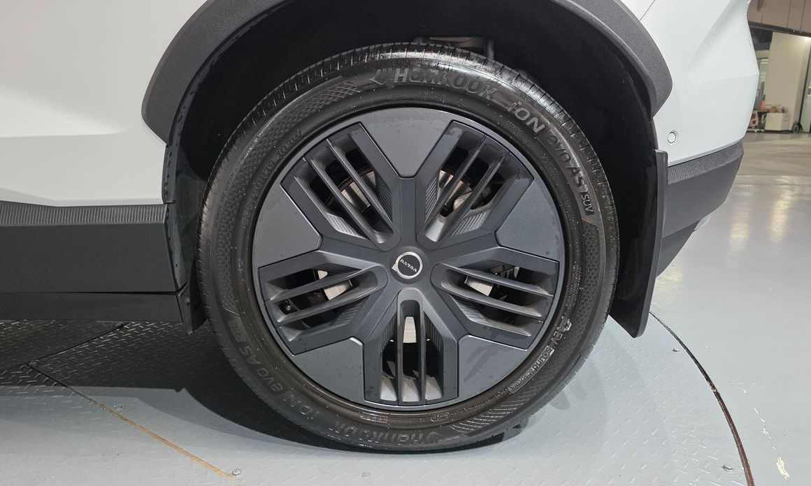 Volvo EX30 2026