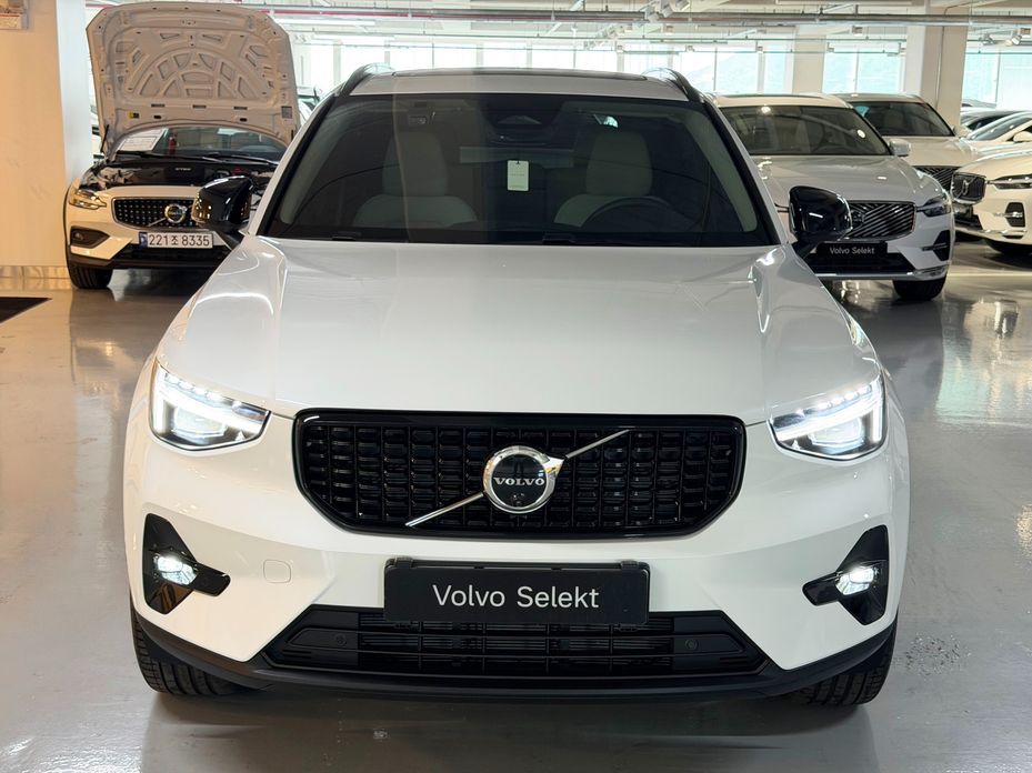Volvo XC40 2026