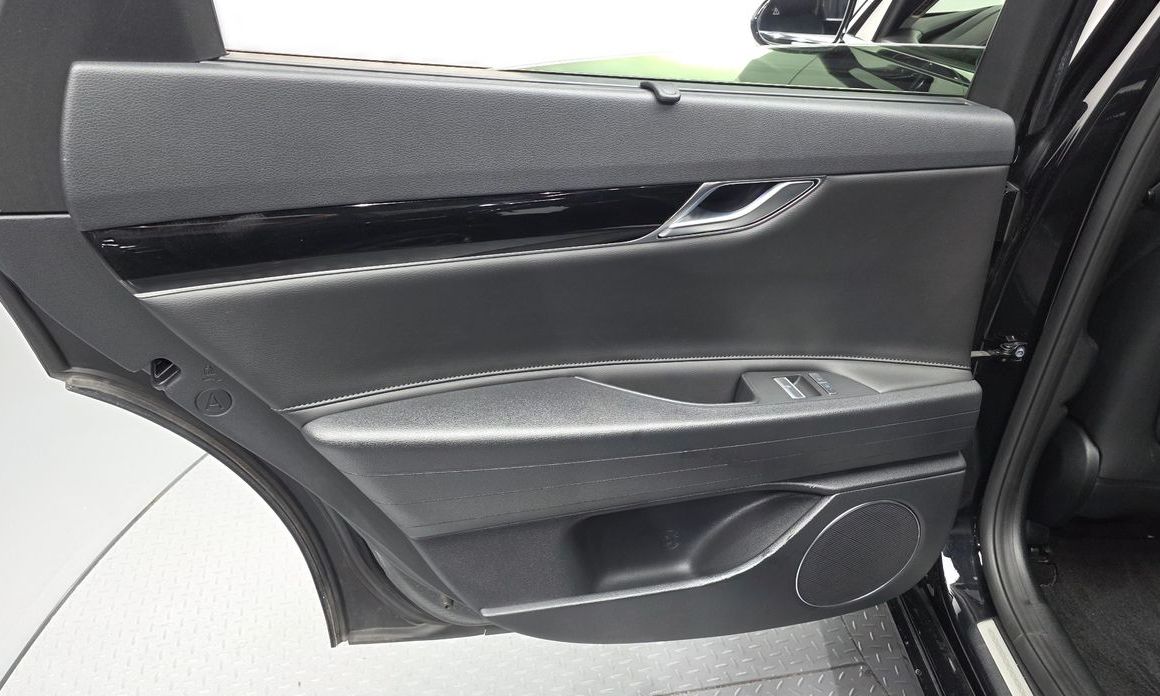 Genesis G80 2023
