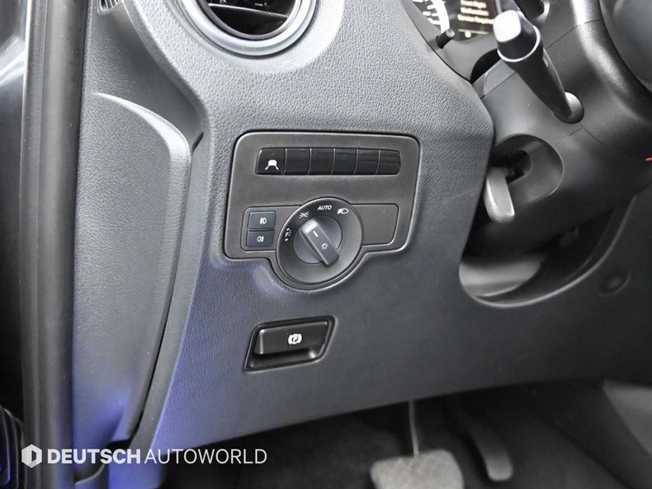 Mercedes-Benz V-Class 2016