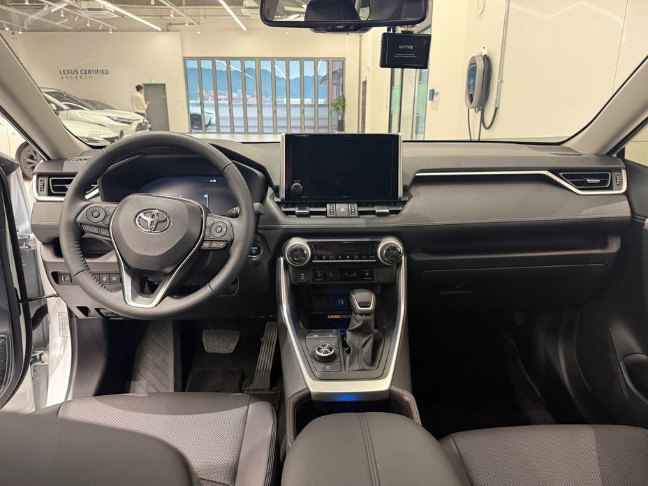 Toyota RAV4 2025