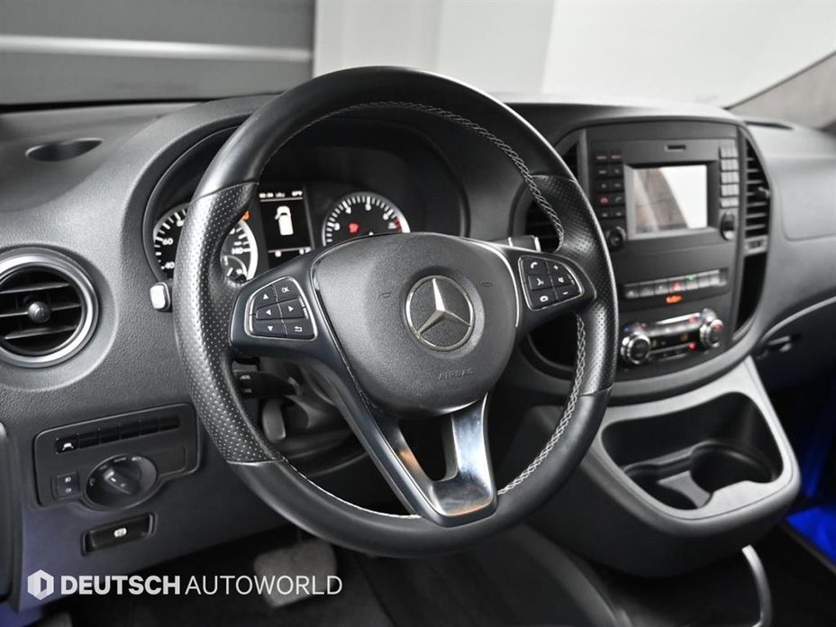 Mercedes-Benz V-Class 2016