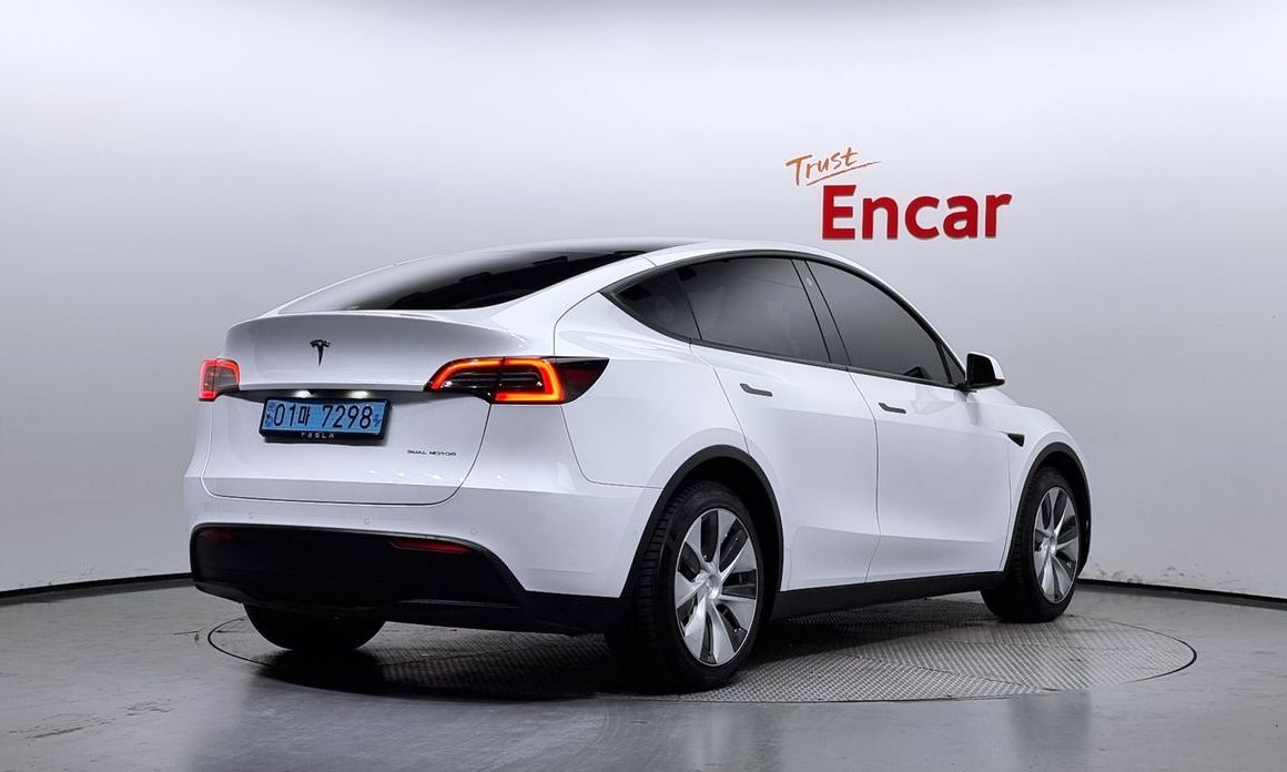 Tesla Model Y 2022