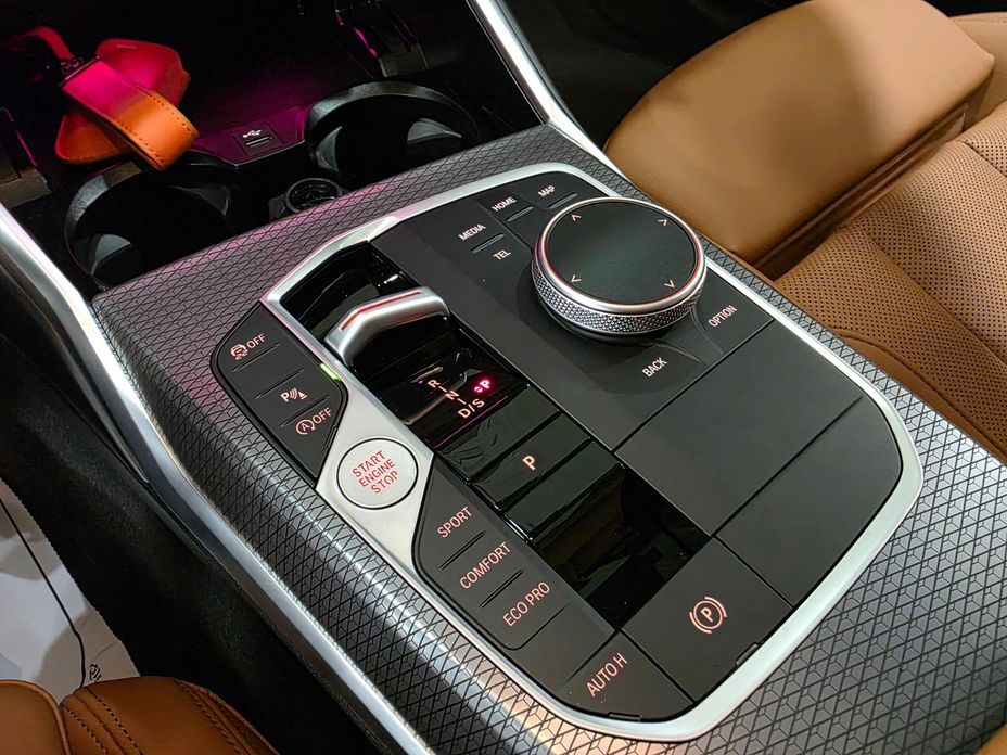BMW 3-Series 2025