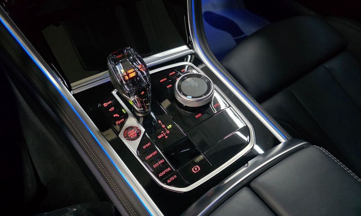 BMW 8-Series 2024