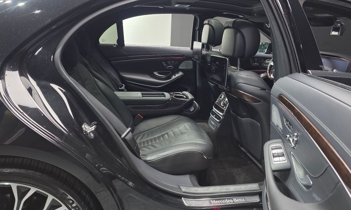 Mercedes-Benz S-Class 2020