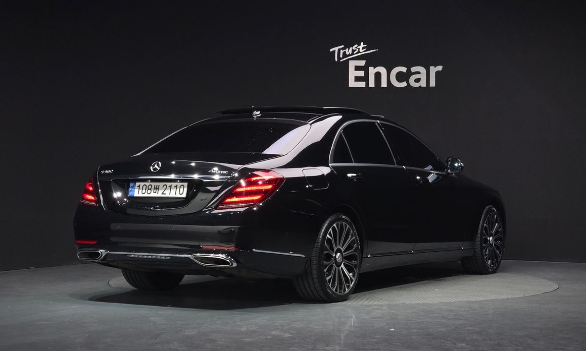 Mercedes-Benz S-Class 2020